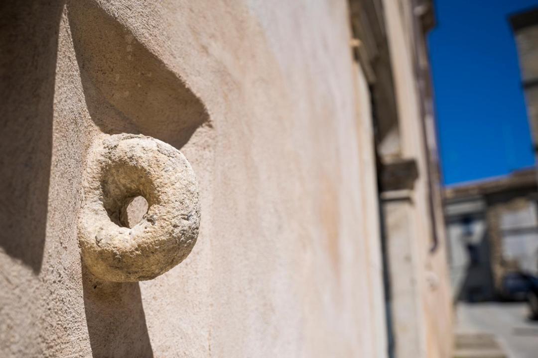 Hotel Palazzo Laureano - Dimora Storica Tricarico Exterior foto