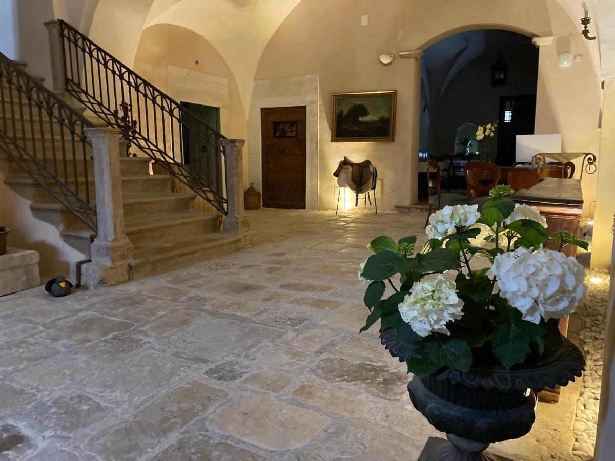 Hotel Palazzo Laureano - Dimora Storica Tricarico Exterior foto